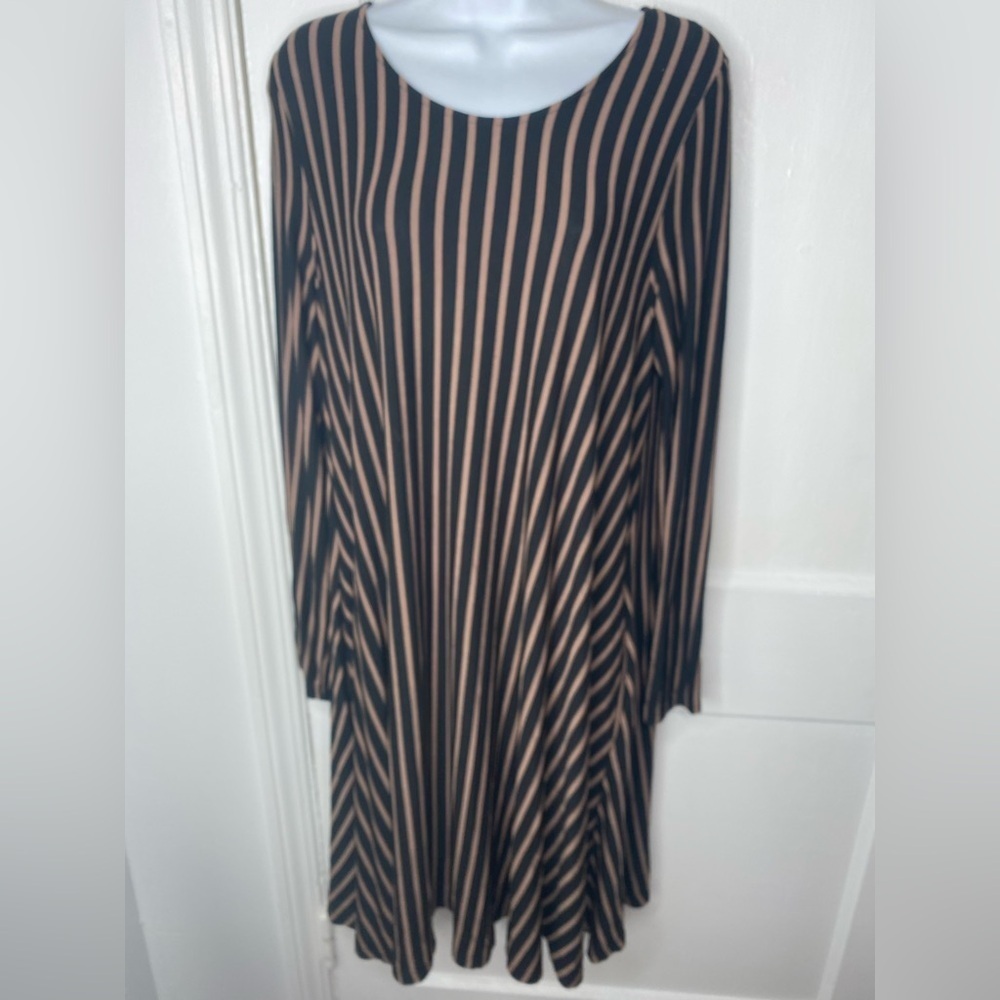 Jodifl Black/Brown Striped Long Sleeve Swing Dress with Pockets